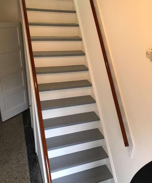 Trap schilderen ervoor